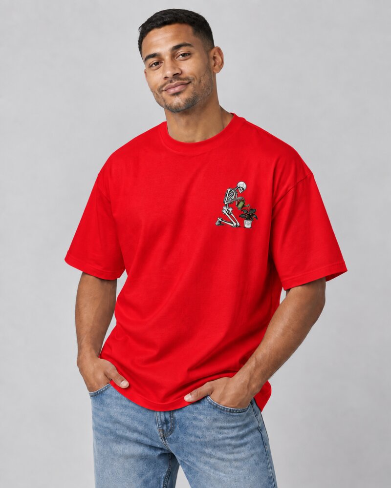Silent Progress Red oversized T-shirt - Haubett India product image
